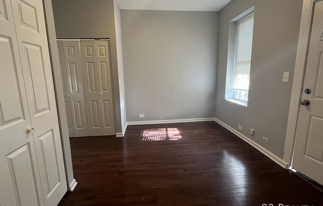 1402 N. Greenview