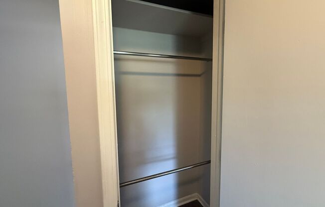 Charming 2-Bedroom Home in Godwin Heights – Great Location!