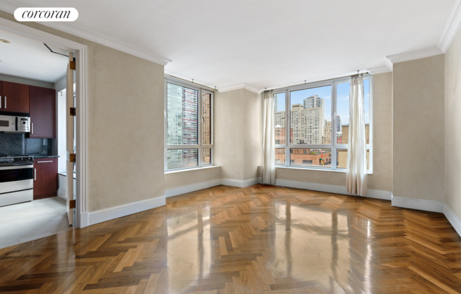 351 E 51 ST