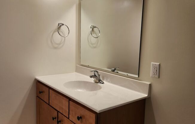 2 beds, 2 baths, 1,180 sqft, $1,965, Unit WI170H4