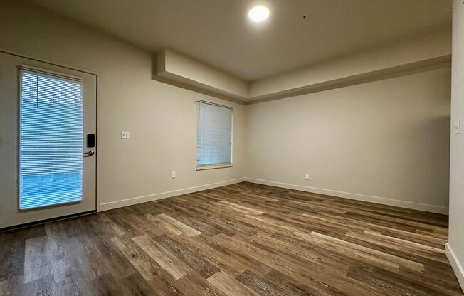 1 bed, 1 bath, 487 sqft, $1,695, Unit 217