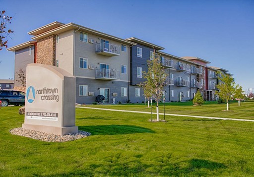 3 beds, 2 baths, 1,301 sqft, $1,705, Unit 118