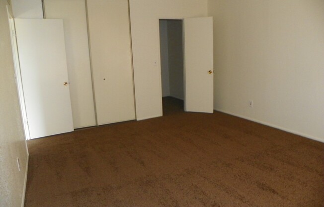2 beds, 1.5 baths, $1,395