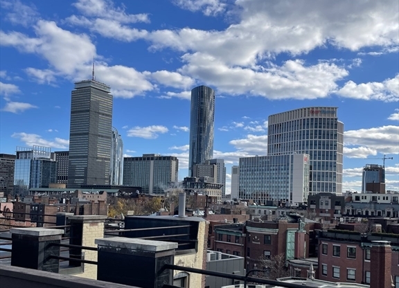 2 beds, 2 baths, 1,130 sqft, $4,850, Unit 304