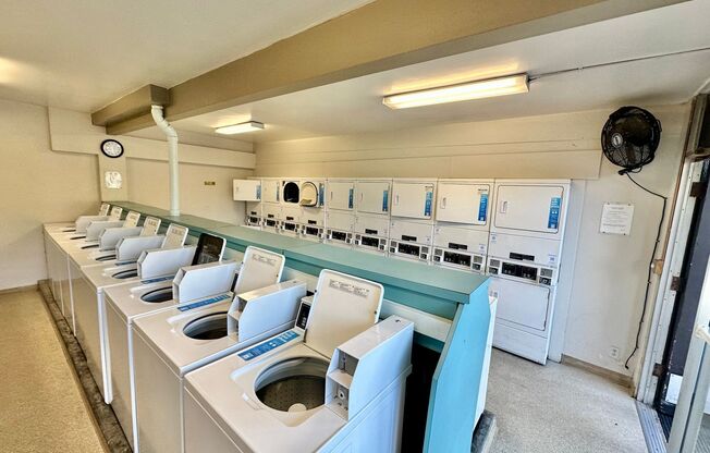 1 bed, 1 bath, $2,195, Unit Unit 284
