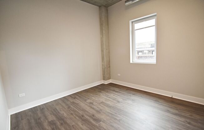 2 beds, 2 baths, 975 sqft, $4,450, Unit 3833-310