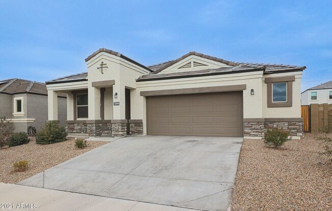 Great Price!! Away from the city noise and conjestion!