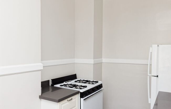 Studio, 1 bath, 500 sqft, $1,595, Unit 211