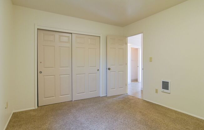 2 beds, 1 bath, $1,550, Unit 4