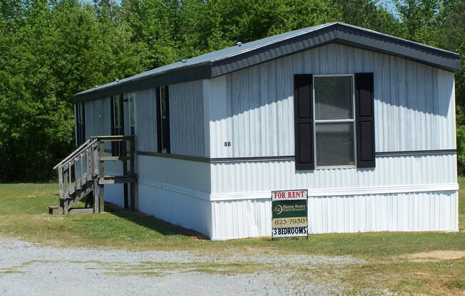 Large 16x80 Singlewide Mobile Home in Pinetops