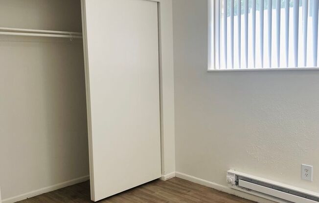2 beds, 1 bath, 700 sqft, $1,250, Unit 02A