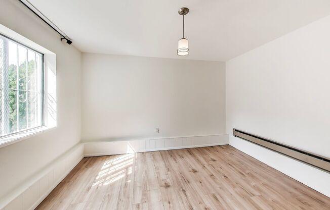 747-749 16th Ave