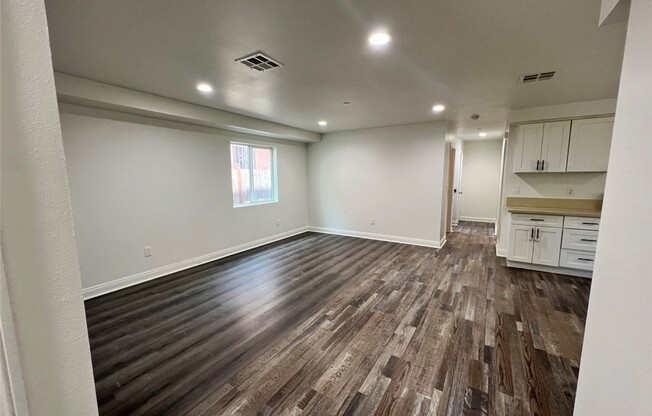 133 W 91 ST