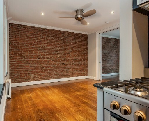 2 beds, 1 bath, $3,895, Unit 5C