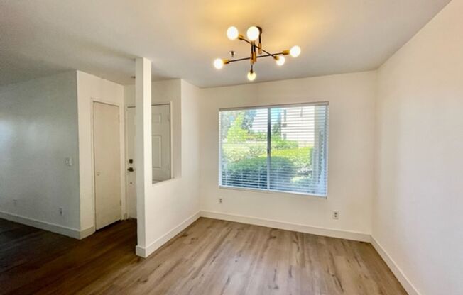 Fully Remodeled 3 Bed 2 Bath East lake