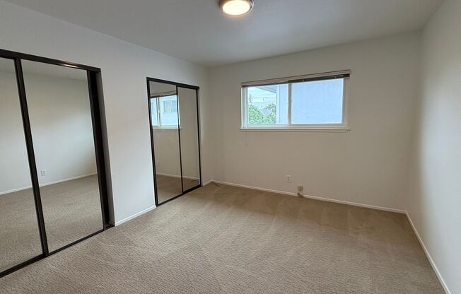 3 beds, 1 bath, $2,900, Unit 2053 Central Ave G (LO)