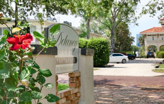1 bed, 1 bath, 550 sqft, $1,350, Unit 25