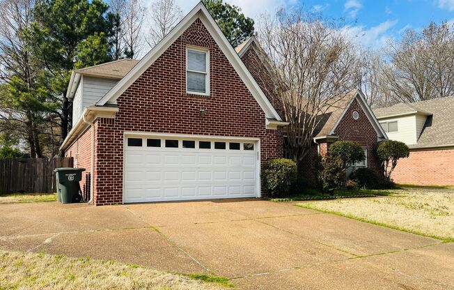 Stunning 4BD/3BA Cordova Home with a Bonus Room - Pets are welcome! Fully fenced in back yard.