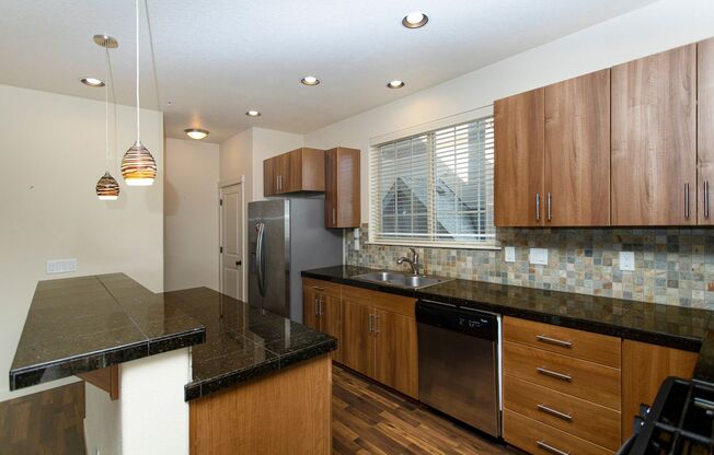 2BD 2.5BA + Office + Tri Level Townhouse w/Garage + AC + Balcony + Washer/Dryer Included