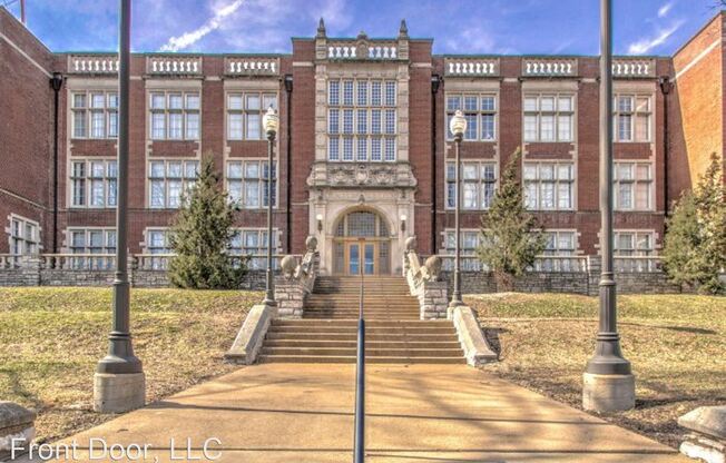 1517 S. Theresa Ave.