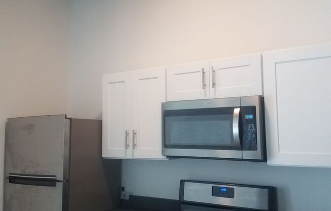 3 beds, 2 baths, $2,900, Unit Unit 1