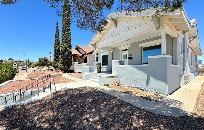 Sunset Heights Historic Home - 3Bed Refrig A/C!