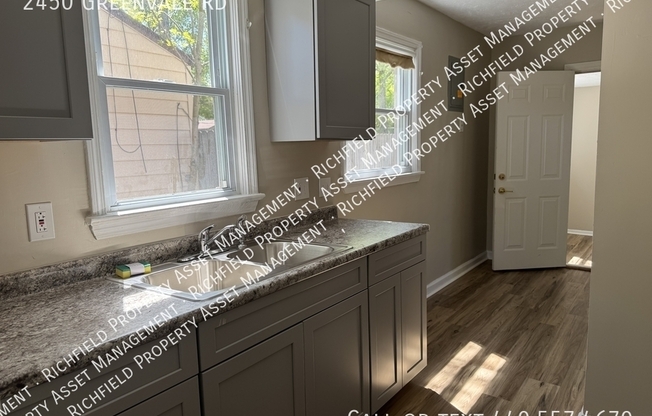 2450 GREENVALE RD