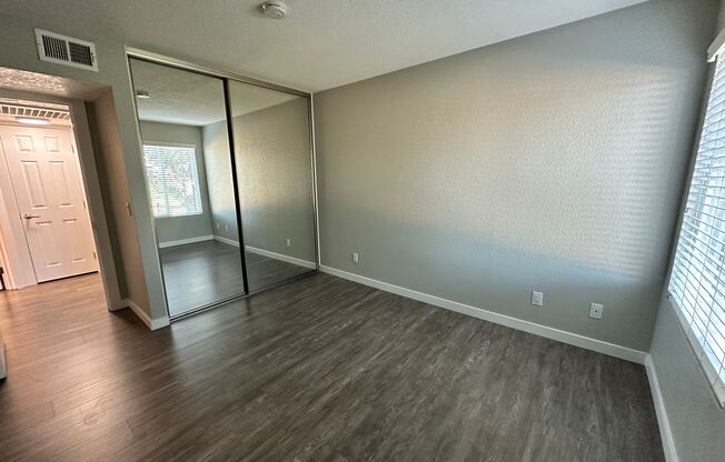 2 beds, 1 bath, 821 sqft, $2,765, Unit E027