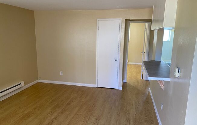 1 bed, 1 bath, 640 sqft, $1,425, Unit 3