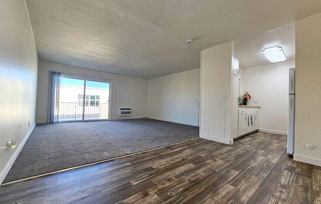 1 bed, 1 bath, 700 sqft, $1,750, Unit 15