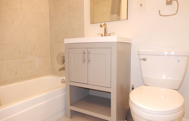 1 bed, 1 bath, 850 sqft, $3,300, Unit 6J