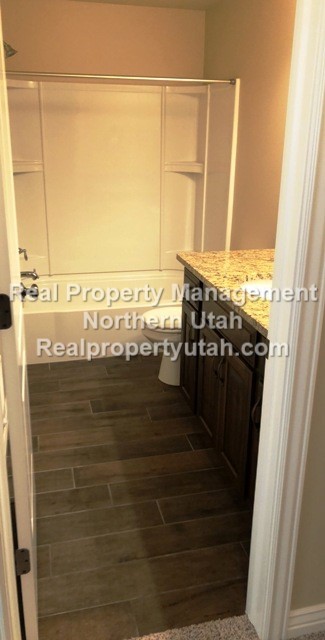 3 beds, 3.5 baths, $2,145