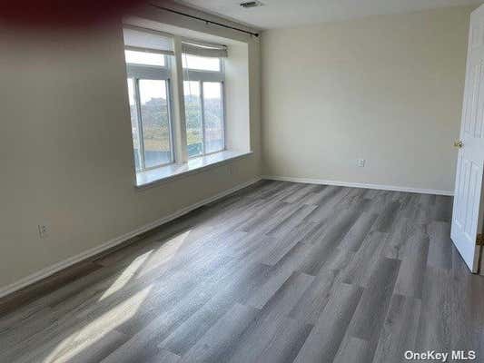 2 beds, 1 bath, $2,600