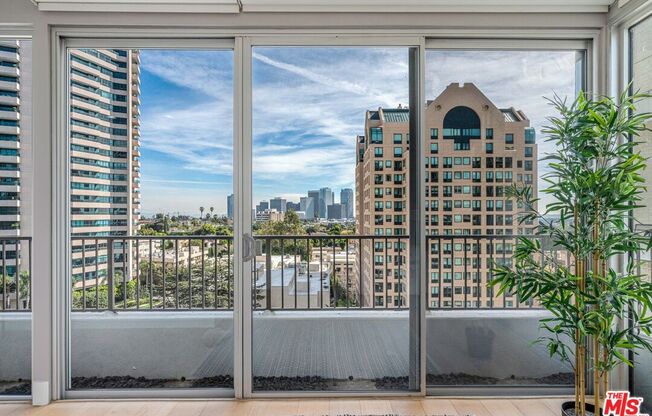 Studio, 1 bath, 600 sqft, $3,495, Unit 1012