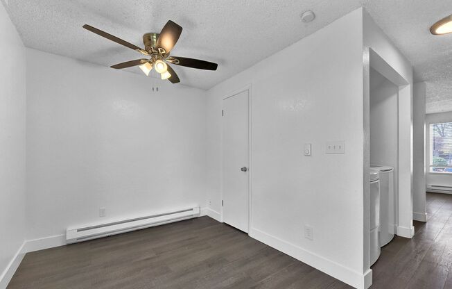 3 beds, 1.5 baths, 1,200 sqft, $1,750, Unit 5454-3