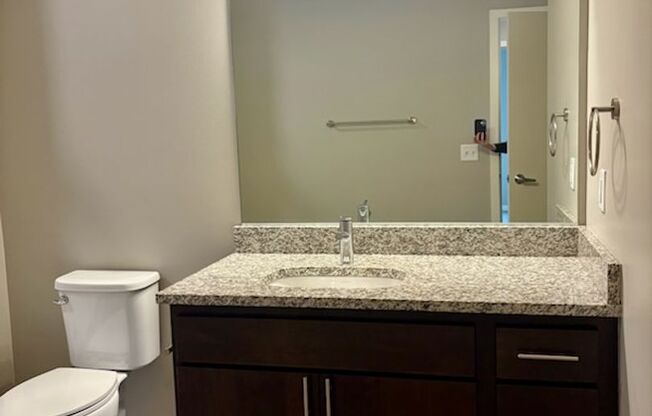 1 bed, 1 bath, 676 sqft, $1,425, Unit 219