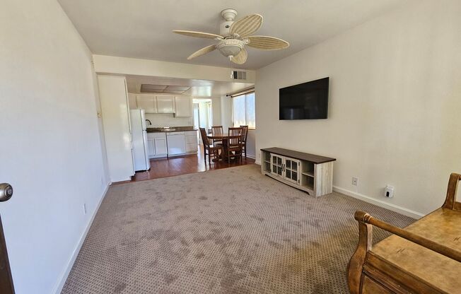 1 bed, 1 bath, $1,395, Unit #70