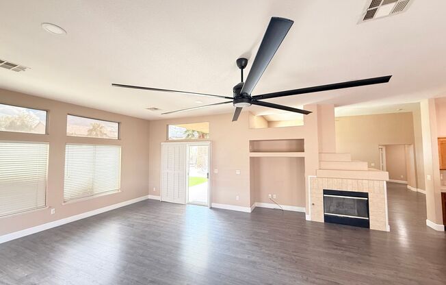 4 Bed/ 2.5 Bath Home for Rent!