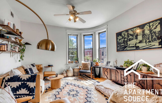 2842 W AUGUSTA