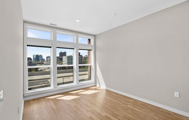 1 bed, 1 bath, 614 sqft, $2,440, Unit 329