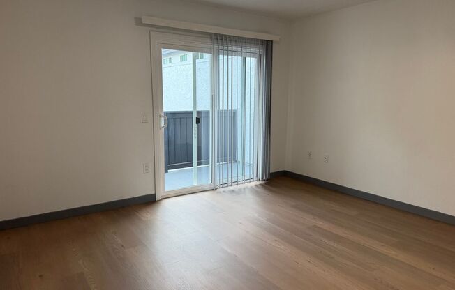 2 beds, 2 baths, 1,000 sqft, $3,105, Unit B058