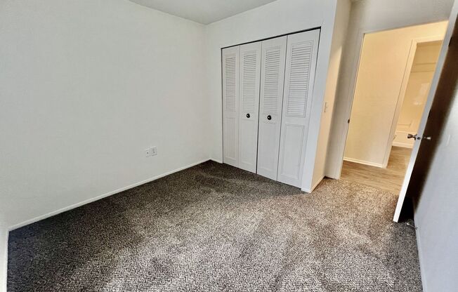 3 beds, 2 baths, 1,150 sqft, $1,625, Unit 27-103