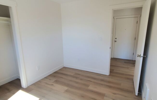 2 beds, 1 bath, 867 sqft, $2,995, Unit 102