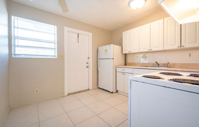 1 bed, 1 bath, 700 sqft, $1,450, Unit 5