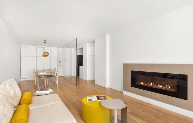207 E 74 ST