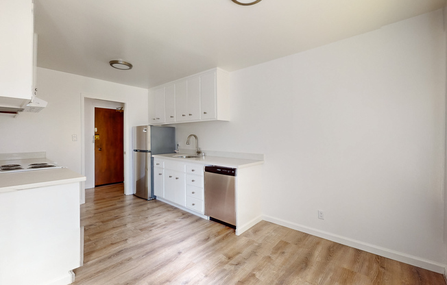 3101 LAGUNA ST