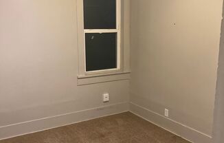 2 beds, 1 bath, $900