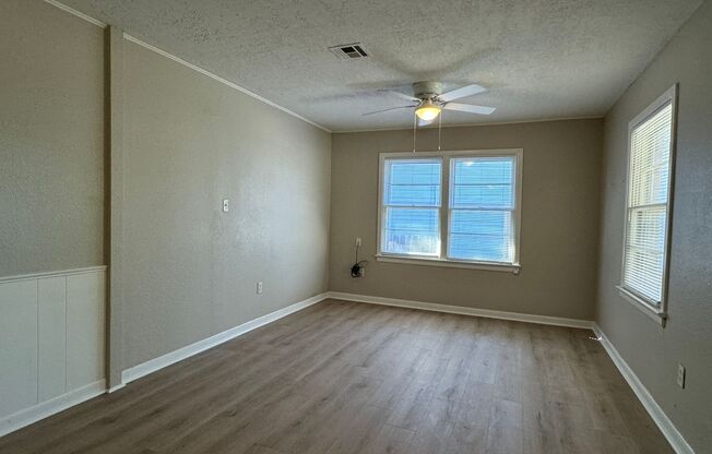 2 beds, 2 baths, $950