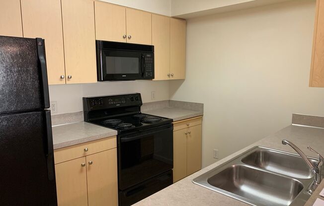 Falcon Ridge Apartments