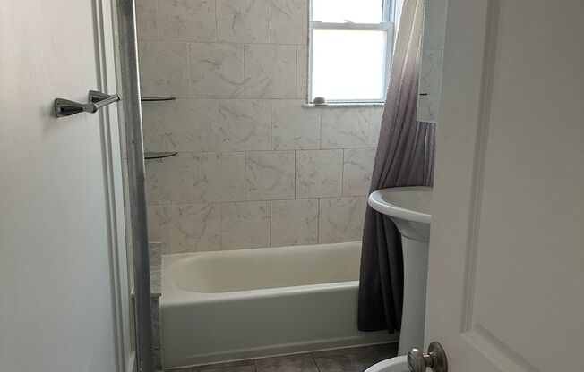 1 bed, 1 bath, 379 sqft, $2,185, Unit 107 Summer #412